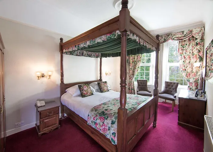 Alhambra Court Hotel